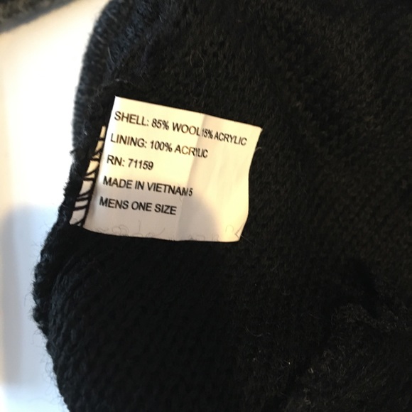 Men’s beanie hats. 3 hats. Blue grey black. - Picture 2 of 2